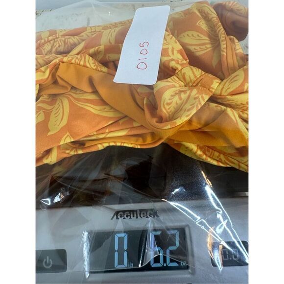 L*Space size S Printed Kendal One Piece Swimsuit Bow Back Orange Yellow Floral - Picture 10 of 10